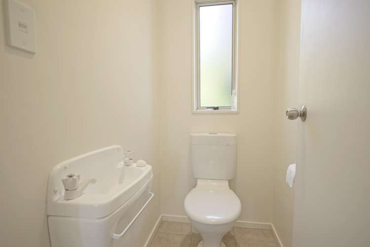 2/30 Sunset Road Unsworth Heights_13