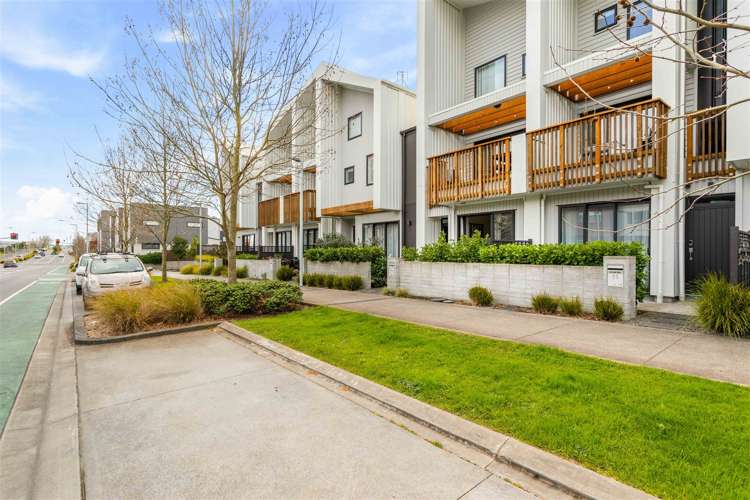 96 Squadron Drive Hobsonville_30