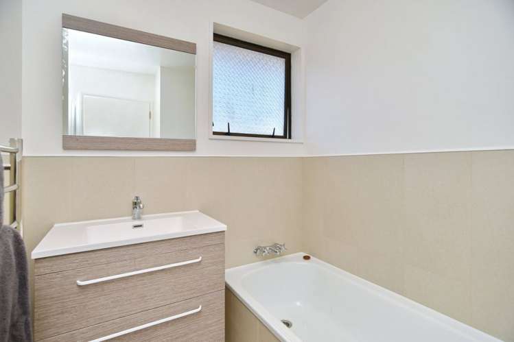 6 Westfield Avenue Templeton_16