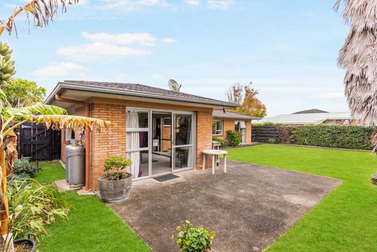 10 Lillian Place Orewa_11