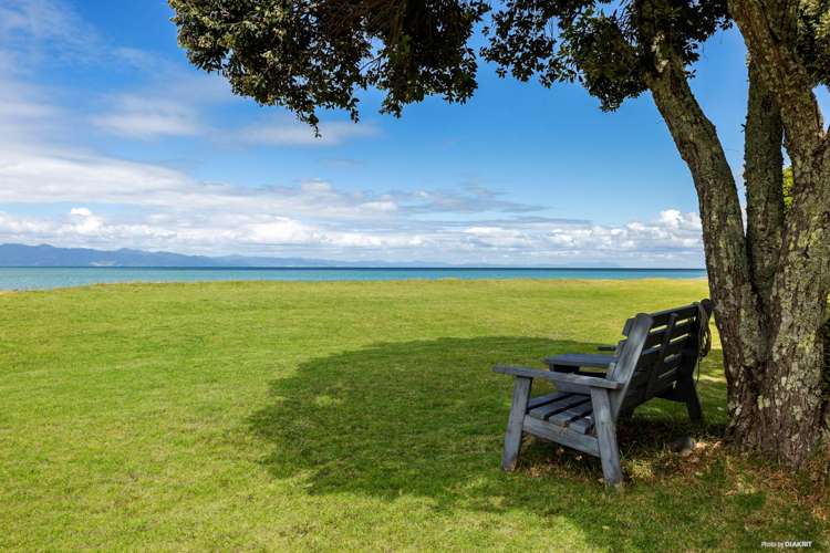 1686 East Coast Road Whakatiwai_13