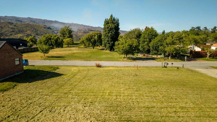 7 Wakefield Lane Mount Pisa_8