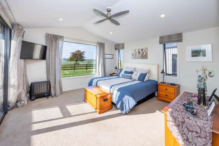 222 Meadway Road Ngahinapouri_15