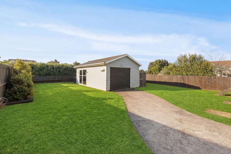 2/11 Hosking Place Clarks Beach_20