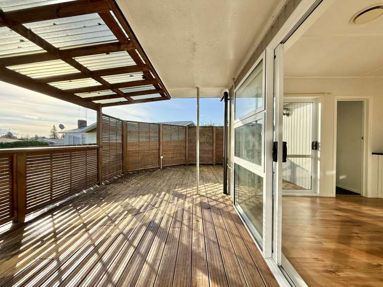 2 Takahe Place_2