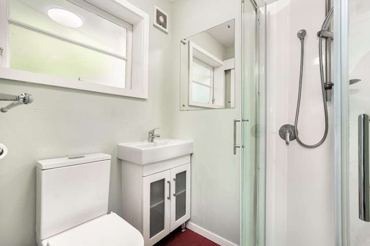 84A & B Tannadyce Street Strathmore Park_33