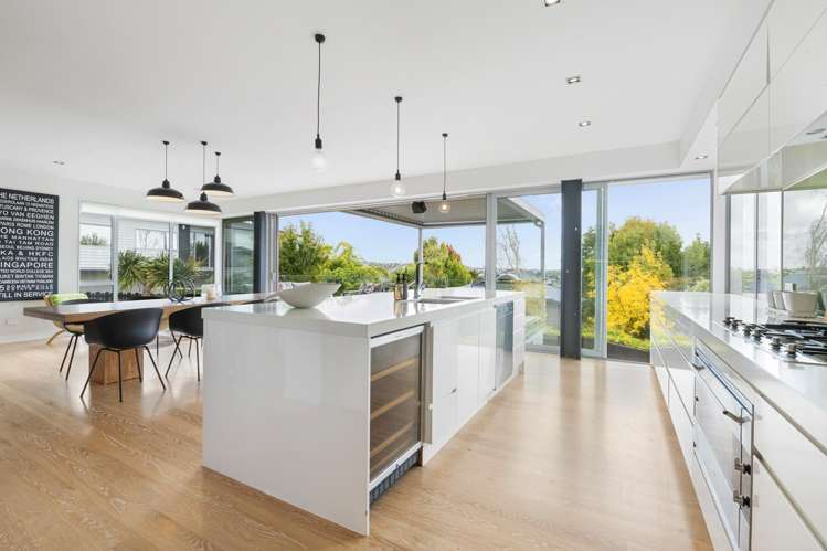 1/129 Kowhai Road Mairangi Bay_11