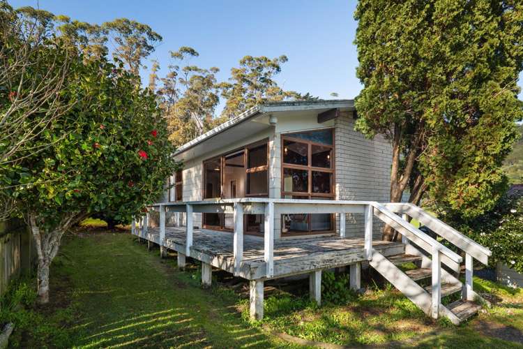 516 Thames Coast Road Te Puru_16