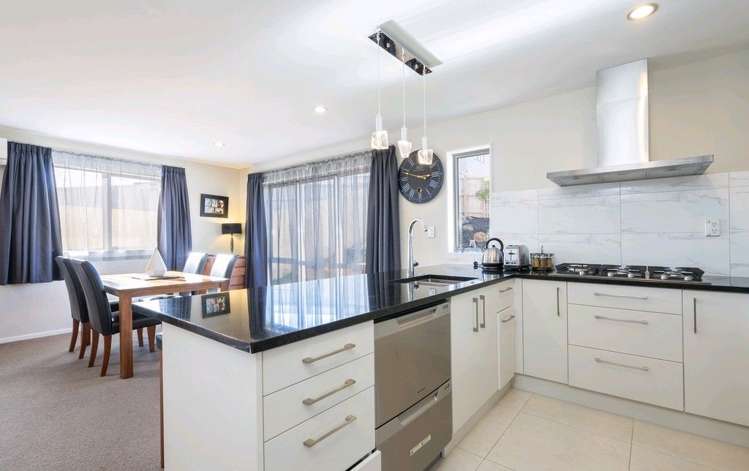 22 Buccaneer Court Gulf Harbour_9