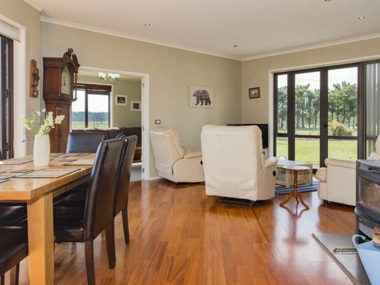 696 Poyntzs Road West Eyreton_5