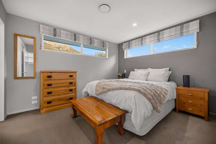 37 Risinghurst Terrace Lower Shotover_10