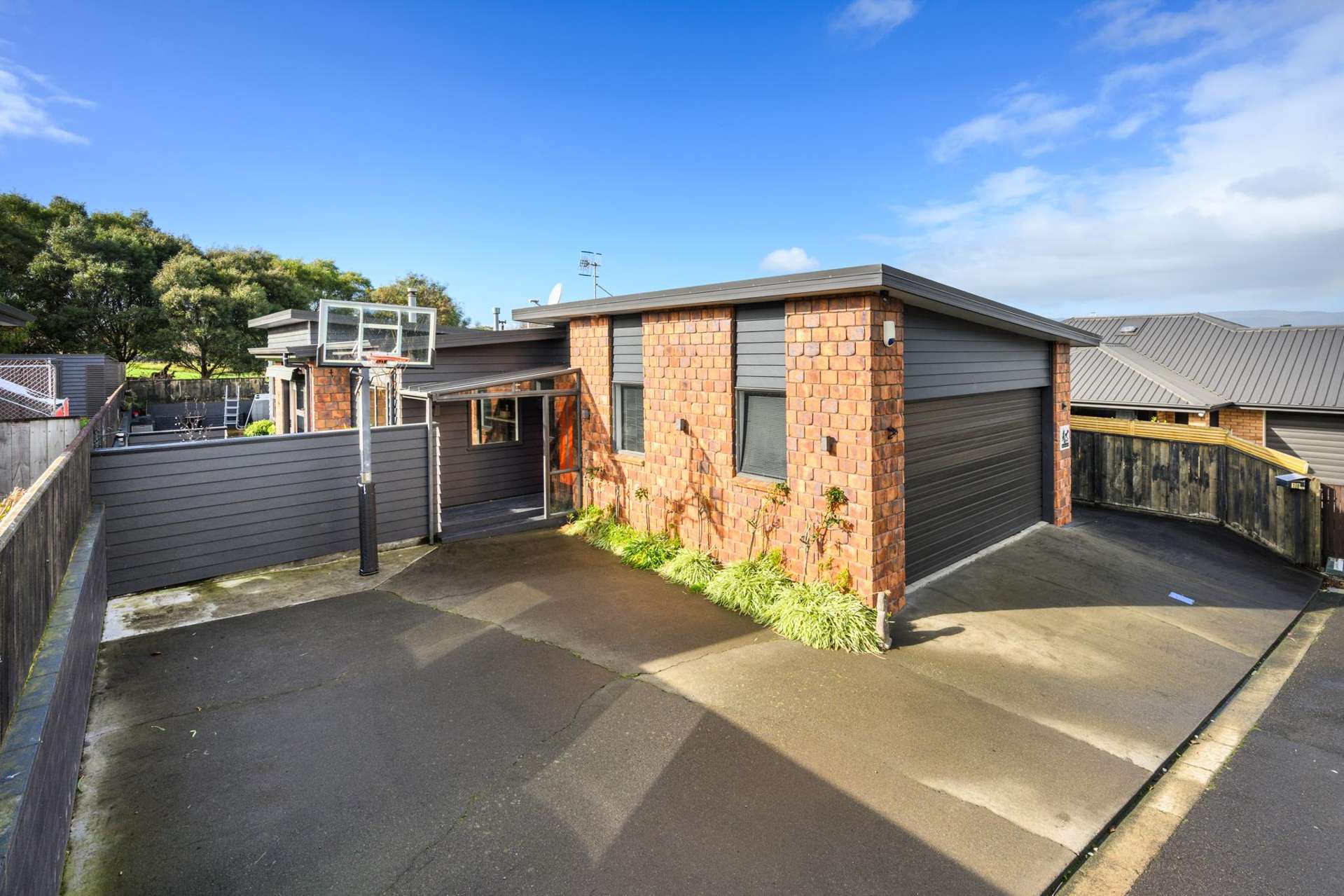 18 Galea Grove Kelvin Grove_0
