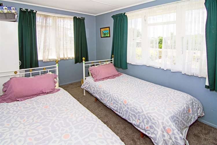 5 Surrey Street Solway_11