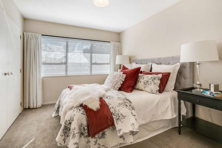 2/5 Askew Place Farm Cove_7