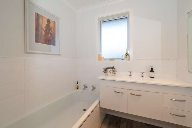 12 Woodham Drive Allenton_14