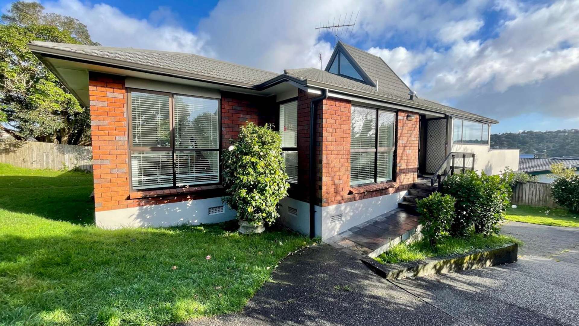 5 Philson Terrace Browns Bay North Shore City Houses for Rent