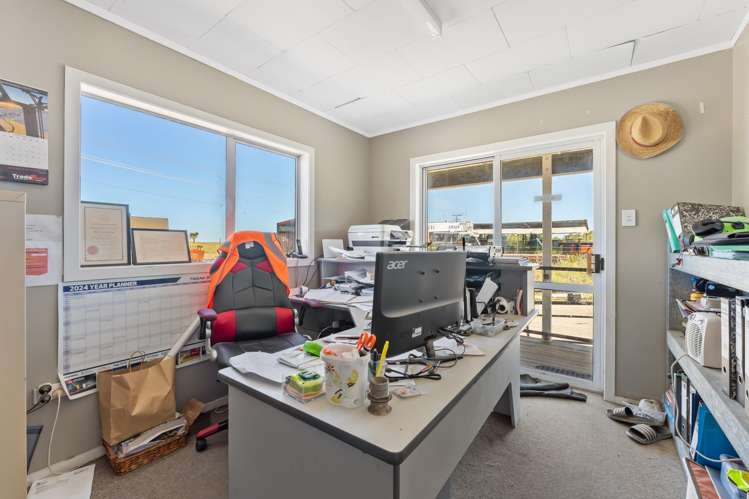 11 Karoro Road Castlecliff_11