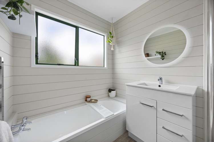 2/103 Cook Street Howick_14