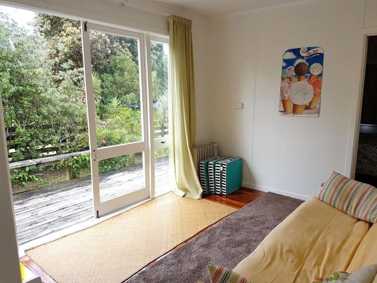 29 Slako Crescent Ruakaka_6