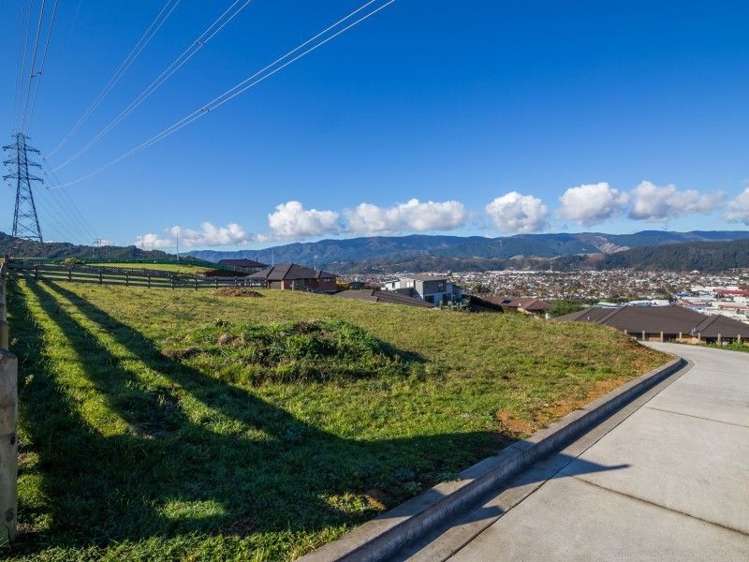 31 Percy Kinsman Crescent Riverstone Terraces_1