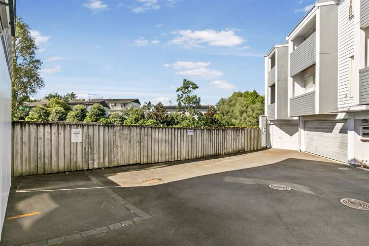 56/3 Wagener Place Mount Albert_16