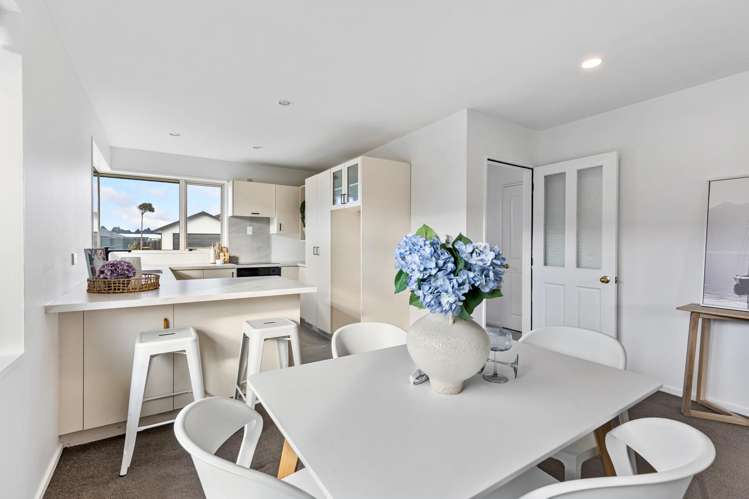 32 Surfers Place_5