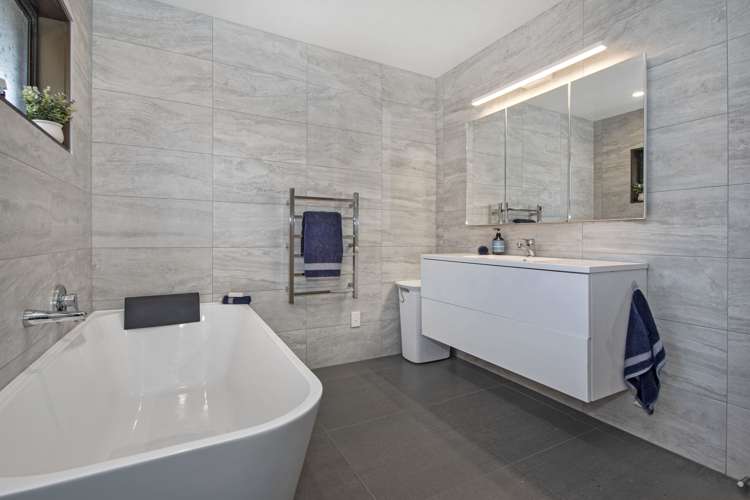 12 Barclay Place Kamo_13