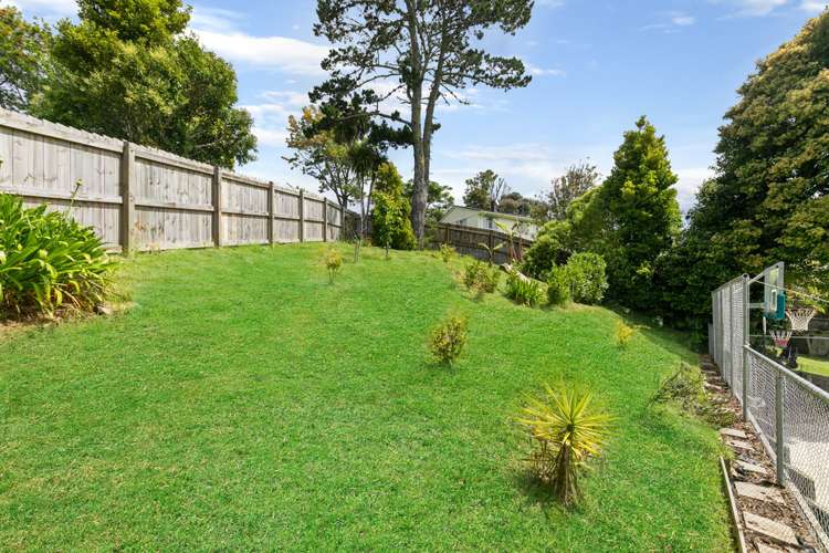 1/21 Taurus Crescent Beach Haven_19