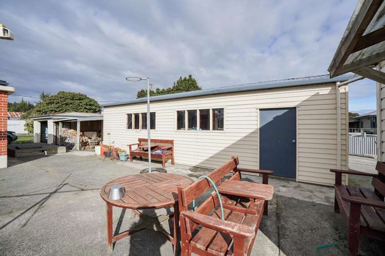 89 Half Mile Road Tuatapere_13