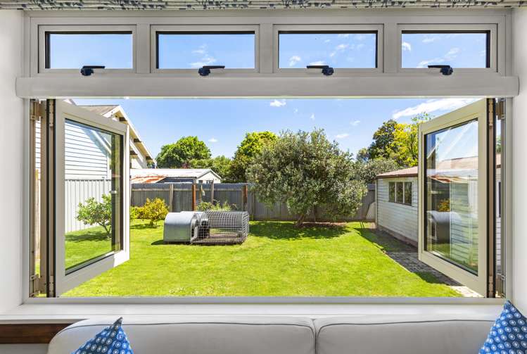 37 Naylor Street Hamilton East_12