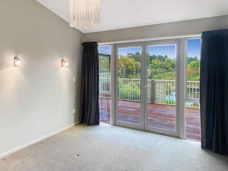 22/261 Lees Road - The Lakes 1467_8