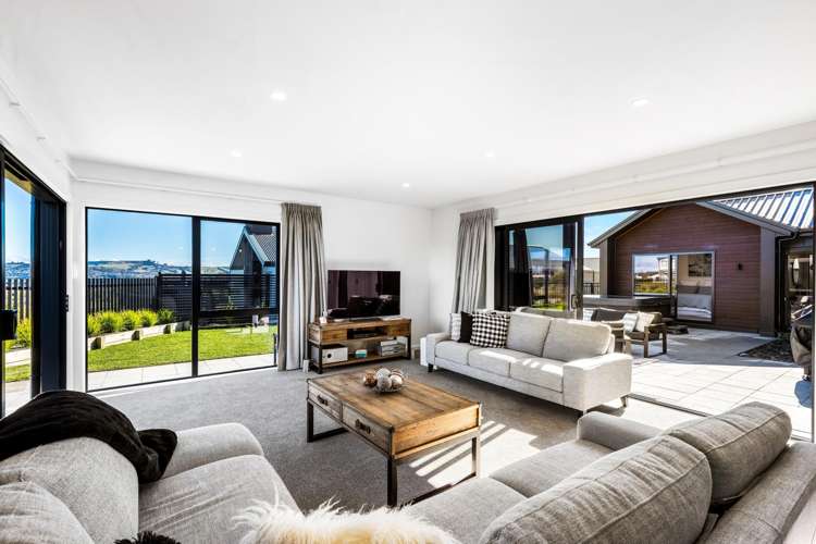 48 Ngaru Crescent Wharewaka_7