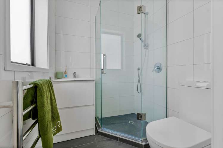 23B Chippendale Crescent Birkdale_7