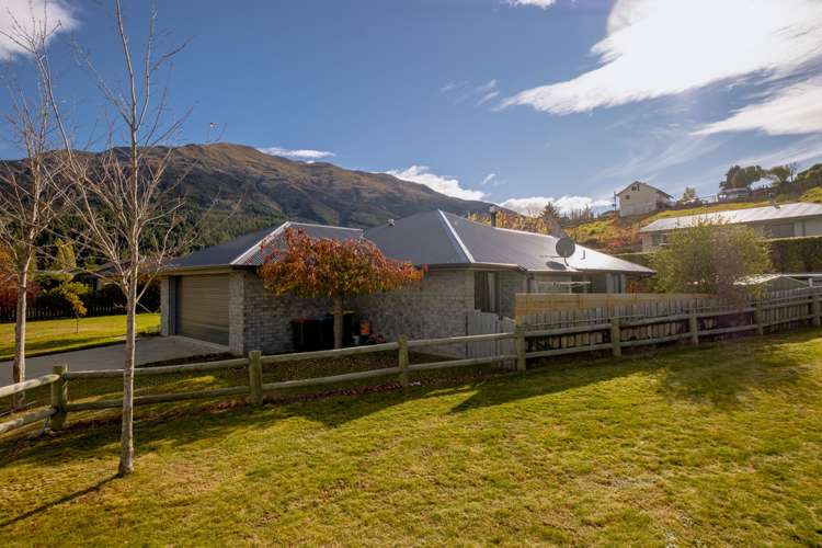 39 Hewson Crescent Lake Hawea_9