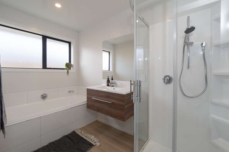 5 Strowan Avenue Elgin_10