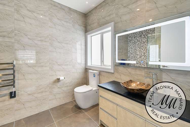 26 Michael Bosher Way Flat Bush_18