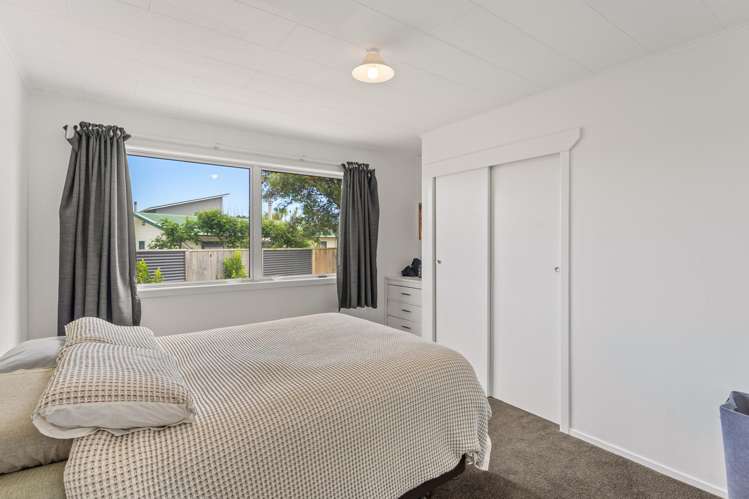 16 Karaka Street Otaki Beach_13