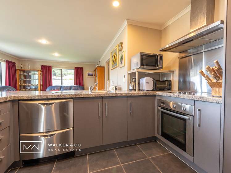 2 Evergreen Crescent Trentham_6