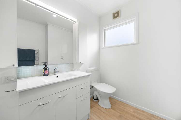 15 Glenside Avenue Pakuranga Heights_24