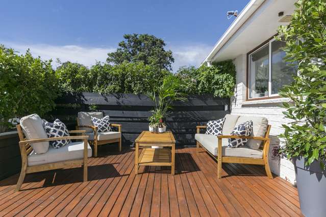 35 Akaroa Drive Maupuia_2