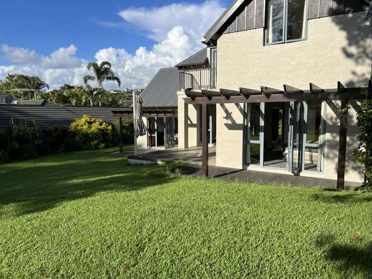 4 Monkton Close Greenhithe_2