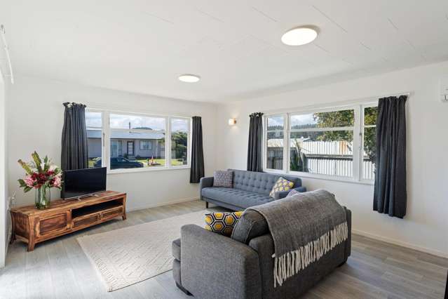 4 Colenso Place Otaki Beach_3