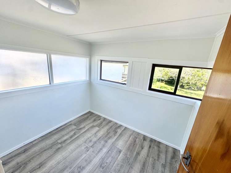 11 Springside Place New Lynn_10
