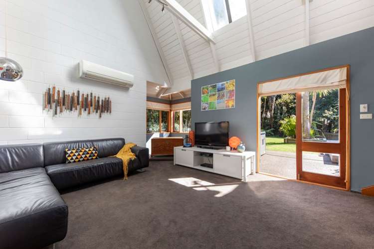 166 Woodlands Park Road Titirangi_7