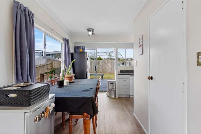 2/127 Lynn Road Bayview_4