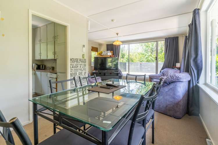 1060 Sandspit Road Sandspit_6