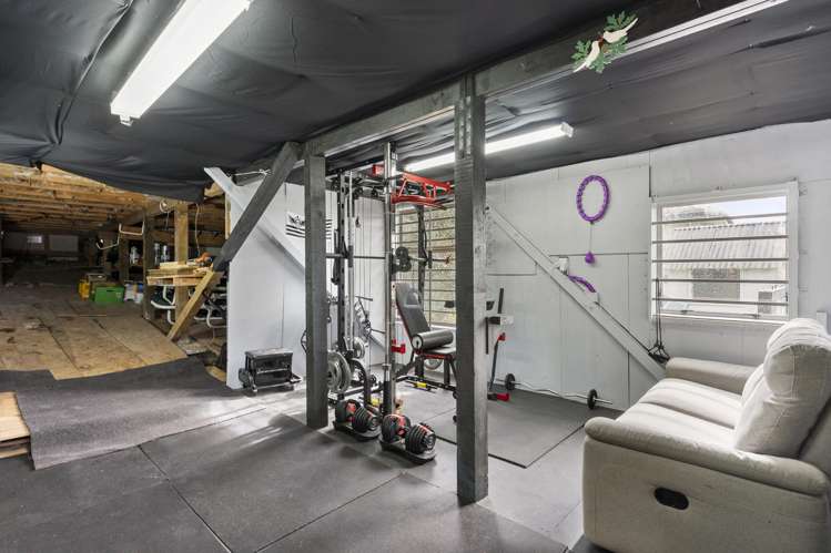 12 Landsdale Place Massey_17