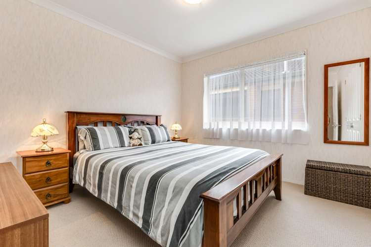 31 Les Fisher Place Pukekohe_12