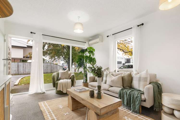 1/53 Brockworth Place Riccarton_1