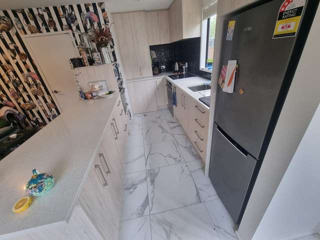 2/42 Cambridge Terrace Waiwhetu_2